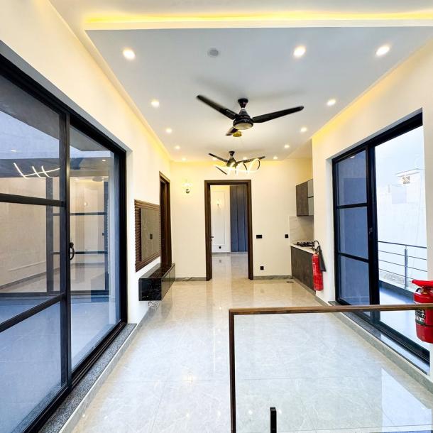 10 Marla Luxury Modern Design House for Sale DHA Phase 7 Lahore.-16