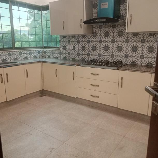 Sui Gas Housing Society Kanal Upper Portion Seaprate Gate For Rent-5