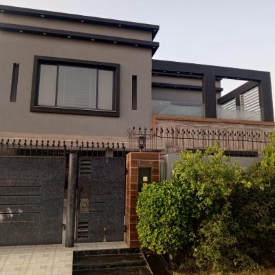 DHA Phase 7 Kanal Upper Portion Fully Furnished For Rent