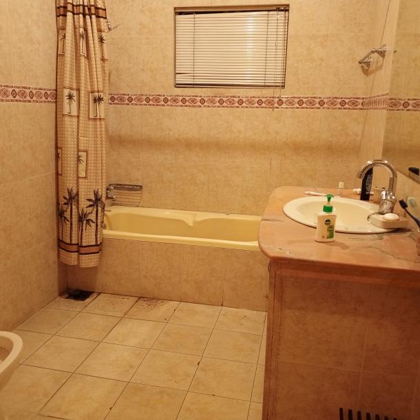 DHA Phase 1 Kanal Full House Fully Furnished For Rent-4