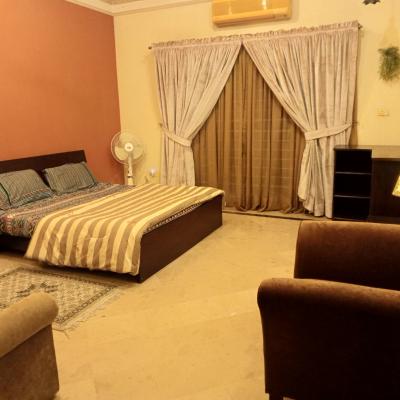 DHA Phase 1 Kanal Full House Fully Furnished For Rent