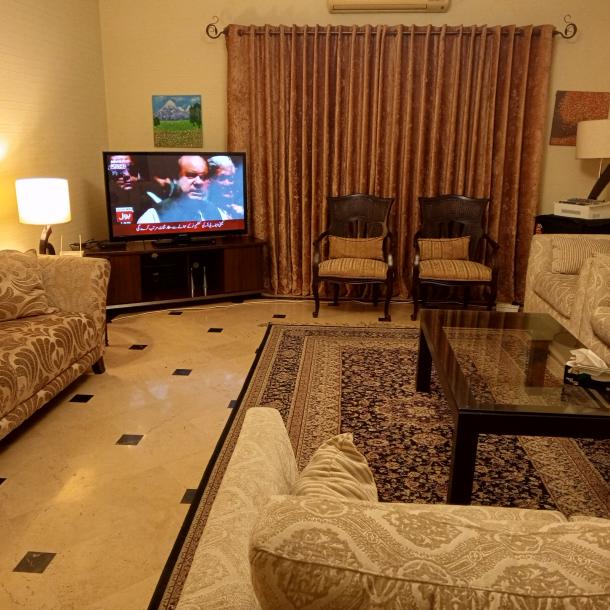 DHA Phase 1 Kanal Full House Fully Furnished For Rent-12