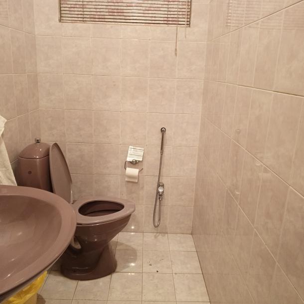 DHA Phase 1 Kanal Full House Fully Furnished For Rent-17