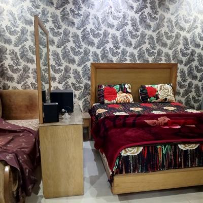 DHA Phase 4 Top Location 1 Kanal Upper Portion Fully Furnished For Rent