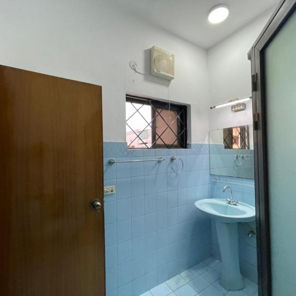 DHA Phase 3 Affordable 1 Kanal Full House For Rent-4