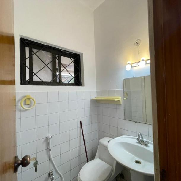 DHA Phase 3 Affordable 1 Kanal Full House For Rent-6