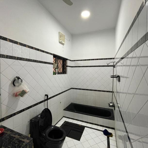 DHA Phase 3 Affordable 1 Kanal Full House For Rent-13