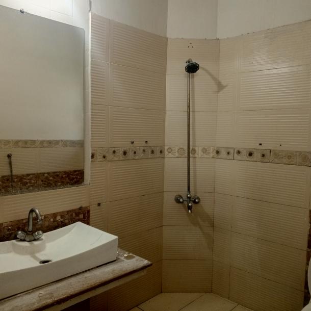 DHA Phase 4 Best Location 23 Marla Upper Portion Separate Gate For Rent-2