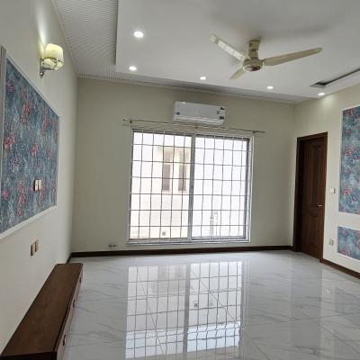 Prime Location 1 Kanal Brand New Upper Portion For Rent