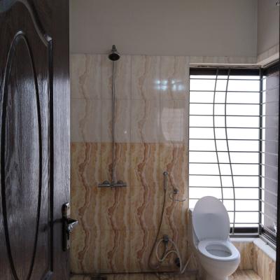 DHA Phase 6 kanal upper portion seaprate gate for rent