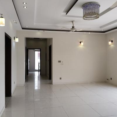 DHA Phase 6 kanal upper portion seaprate gate for rent