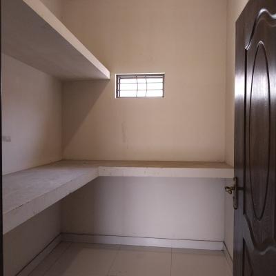 DHA Phase 6 kanal upper portion seaprate gate for rent