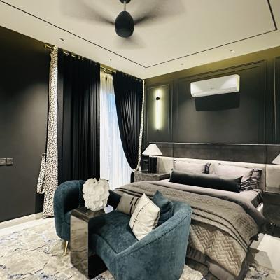 1 Kanal Fully Furnished With Home Theater Modern Luxury Living House For Sale