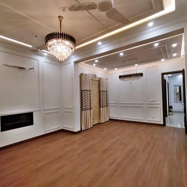 1 Kanal Most Luxury Modern Living House for Sale-7