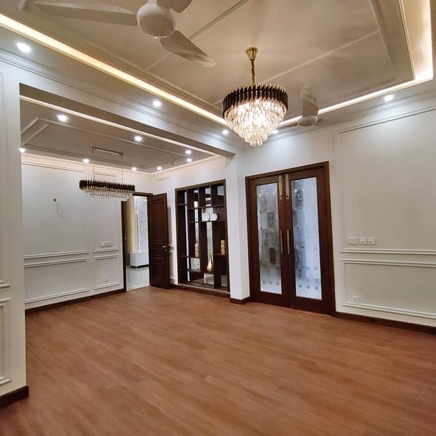 1 Kanal Most Luxury Modern Living House for Sale-9