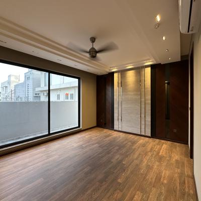 1 Kanal Most Luxury Modern Living House For Sale