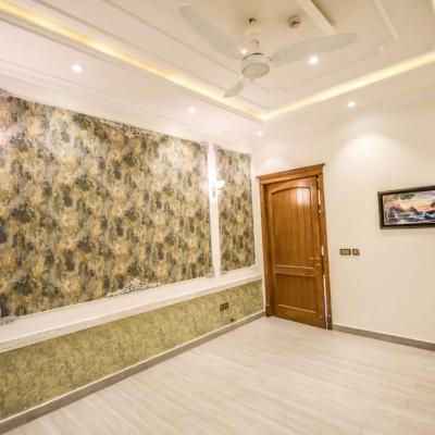 Near To Commercial 1 Kanal Most Luxury Modern Living House For Sale
