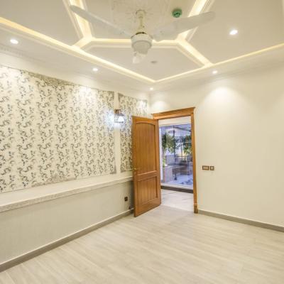 Near To Commercial 1 Kanal Most Luxury Modern Living House For Sale