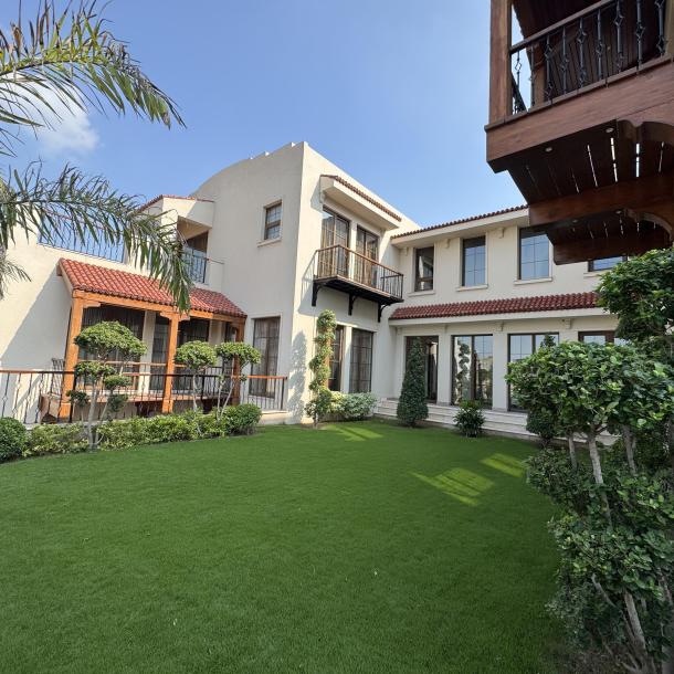 2 Kanal Superb Bungalow in Phase 8 Ex Park View DHA Lahore-2