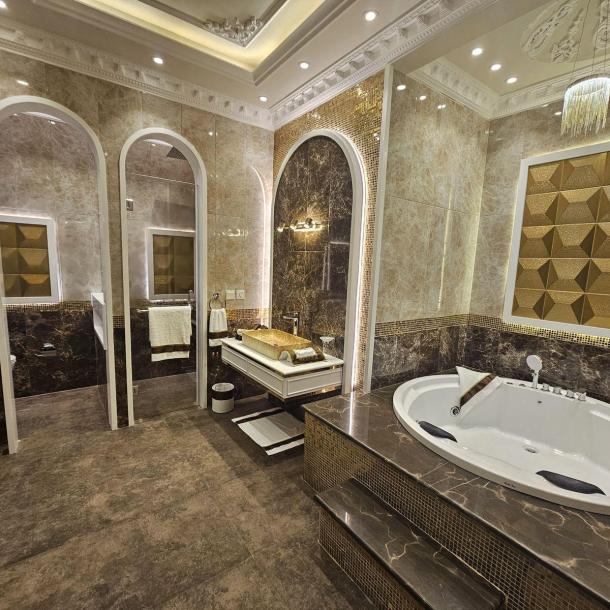 1 Kanal Classical Design House In DHA Phase 6-4