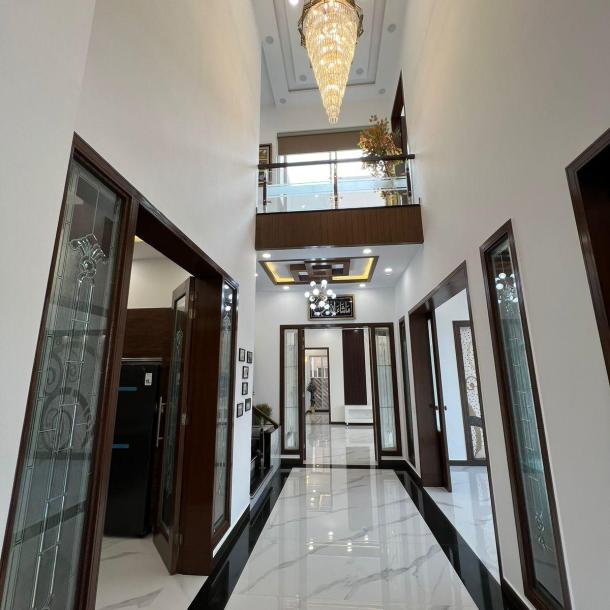 1 Kanal Most Elegent House In DHA Phase 6-3