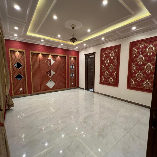 Super Spanish 1 Kanal House With BAsement In DHA Phase 6-4