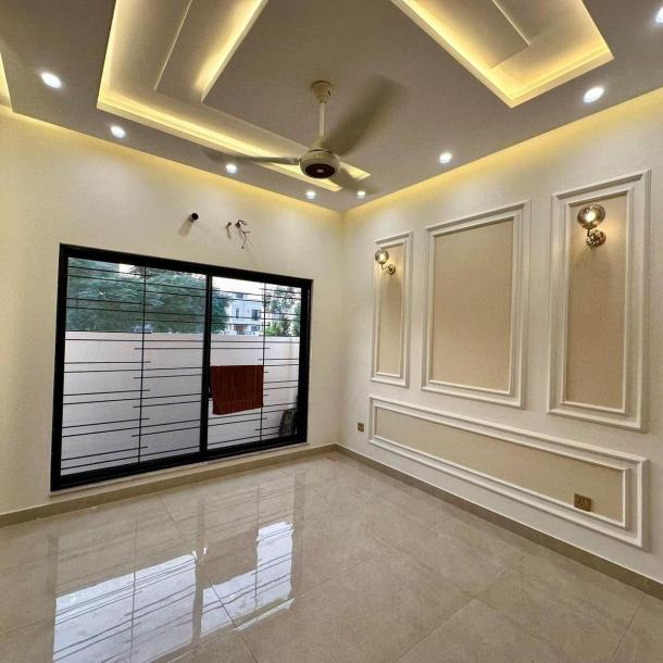 5 Marla Ultra Modern House in DHA 9 Town Lahore-15