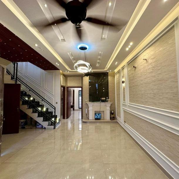 5 Marla Ultra Modern House in DHA 9 Town Lahore-17