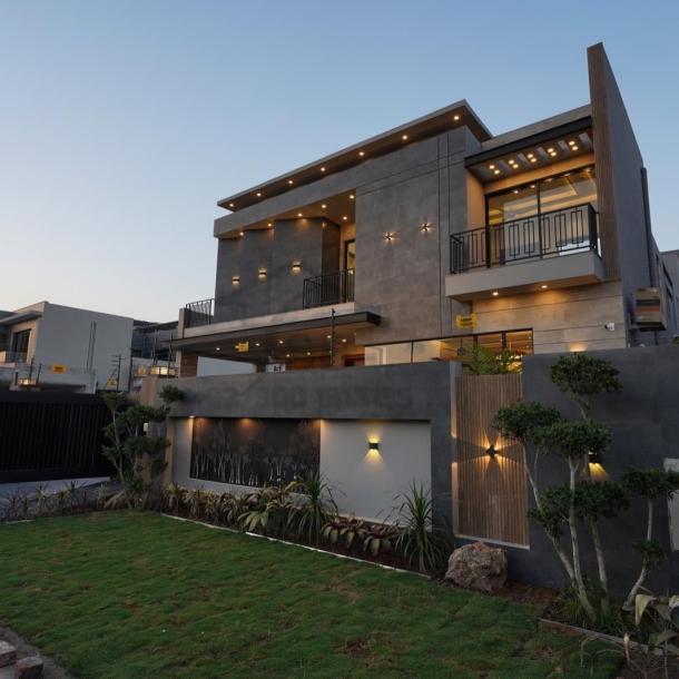 1 Kanal Designer House In DHA Phase 6 Lahore-3