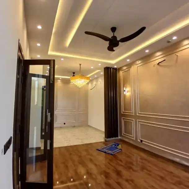 Modren 10 Marla House In DHA Phase 7 Lahore-6