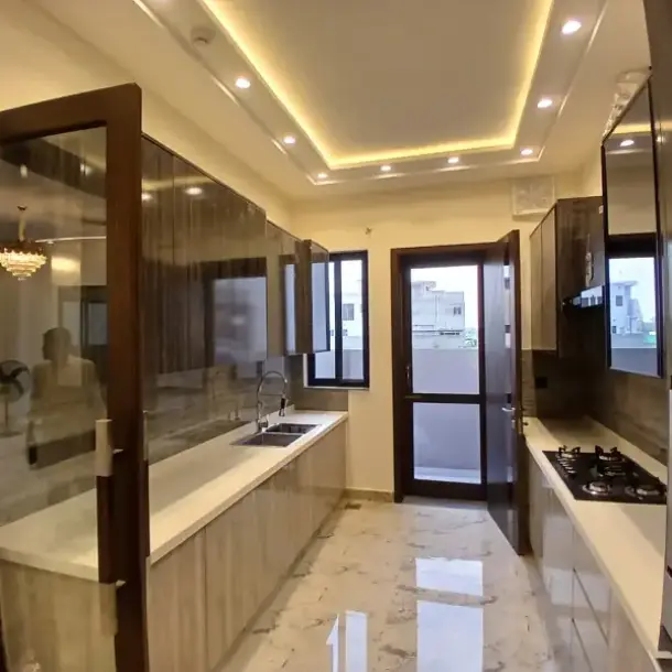 Modren 10 Marla House In DHA Phase 7 Lahore-3