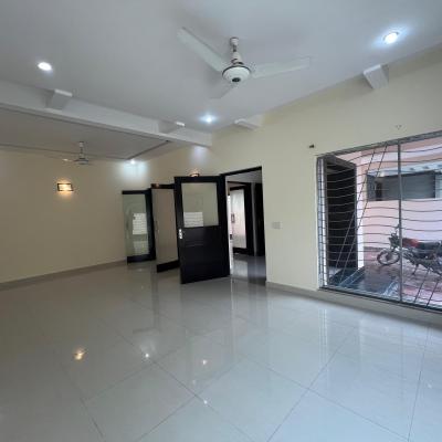 DHA Phase 6 10 Marla House For Rent