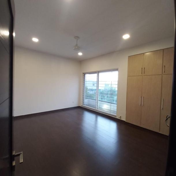 1 Kanal Upper Portion House For Rent In DHA Phase 6 Lahore-9