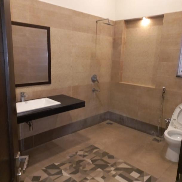 1 Kanal Upper Portion House For Rent In DHA Phase 6 Lahore-5