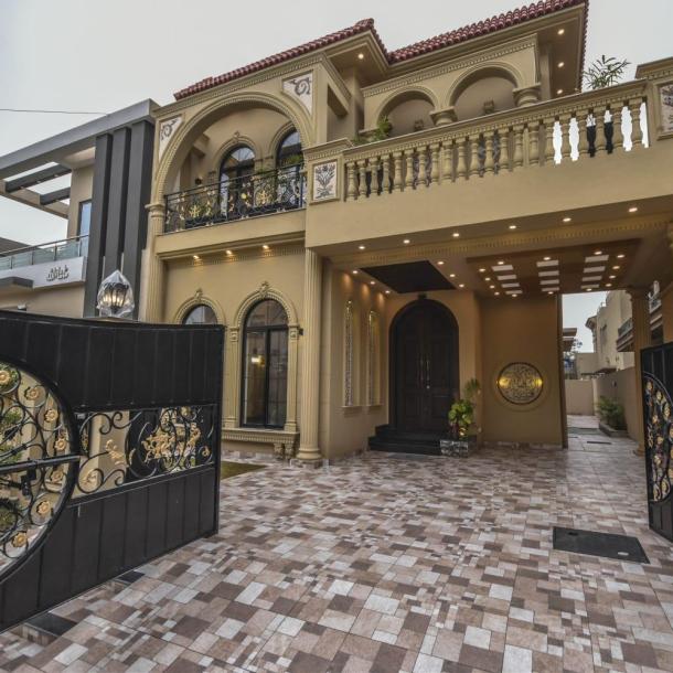 Brand New 10 Marla House For Rent With Modern Kitchen and Bathrooms, In DHA Phase 6 Lahore-3