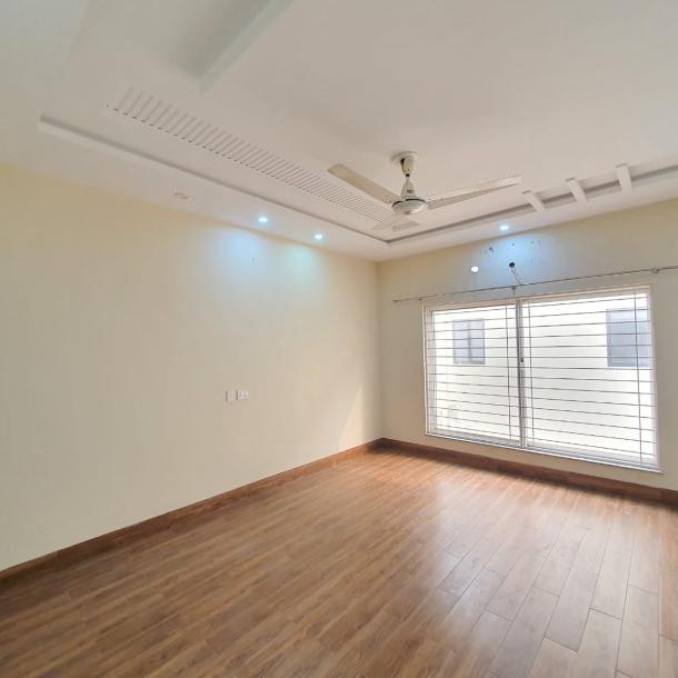 Brand New 1 Kanal Lower Portion Available For Rent In DHA Lahore Phase 3-2