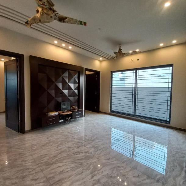 Luxury 10 Marla House Available For Rent In DHA Lahore Phase 7-2
