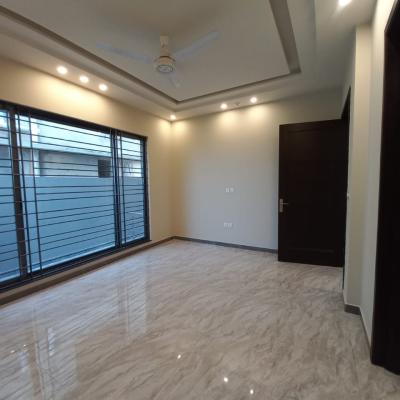Luxury 10 Marla House Available For Rent In DHA Lahore Phase 7