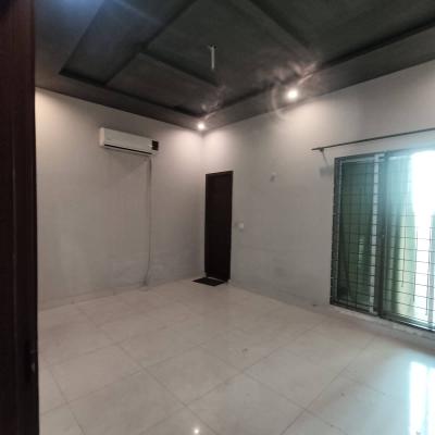 Luxury 8 Marla Lower Portion For Rent In DHA Lahore Phase 2