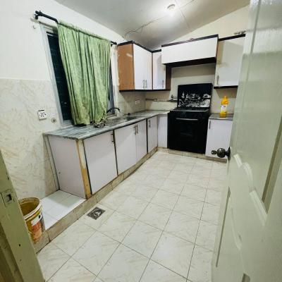 Well Maintained 10 Marla Apartment Available For Rent In Askari 10