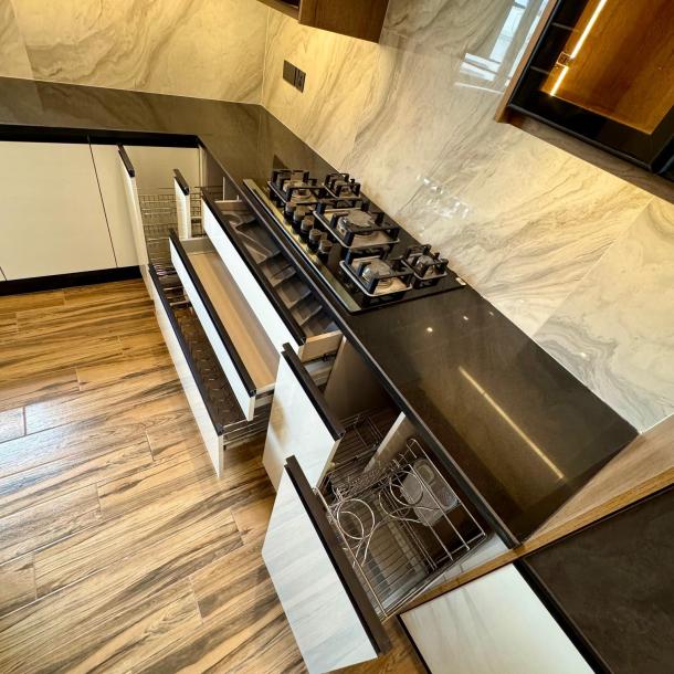 Facing Lake 4 Bedroom Apartment Available For Rent In Askari 11-4