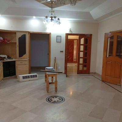 DHA Phase 3 Reasonable Price 1 Kanal Upper Portion Available For Rent In DHA Lahore Phase 3-5