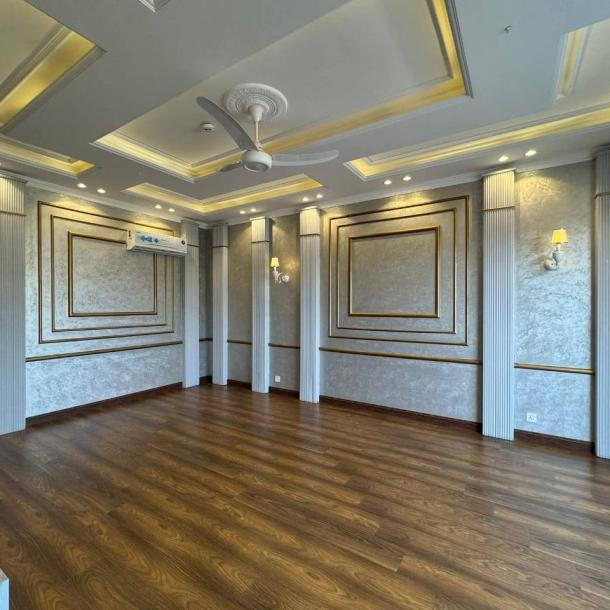 Ideal Location 1 Kanal Upper Portion Available For Rent In DHA Lahore-1