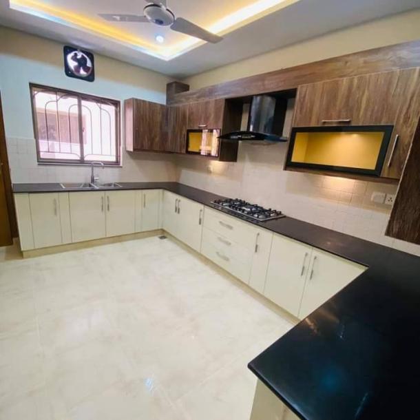 Brand New 1 Kanal Upper Portion available For Rent In DHA Lahore Phase 3-4