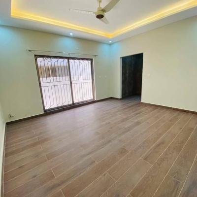 Beautiful Design Upper Portion Available For Rent In Askari 10 Sector S