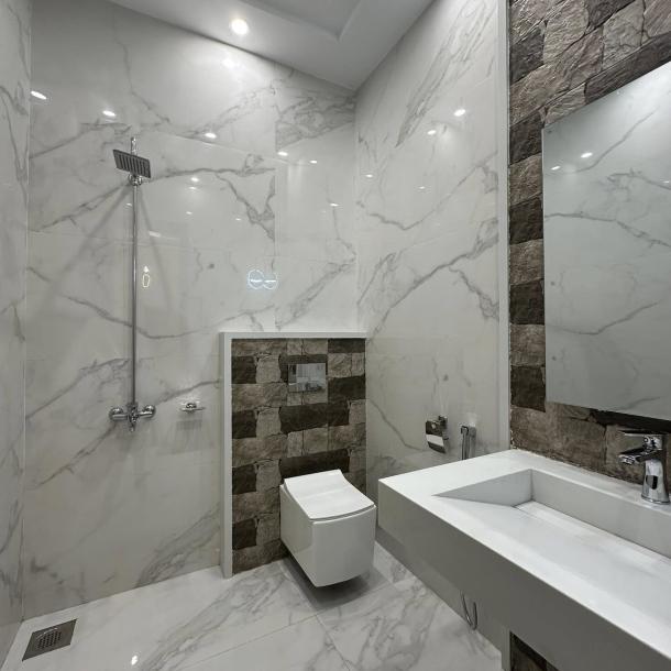 DHA Phase 7 Beautiful 1 Kanal Bangalow Available For Rent-8