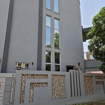 Affordable Price 10 Marla House For Sale In Bahria Town Lahore