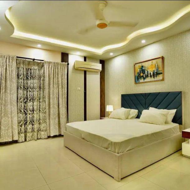 Fully Furnished 1 Kanal Elegant Bungalow Upper Portion Available For Rent In DHA Lahore Phase 7-2