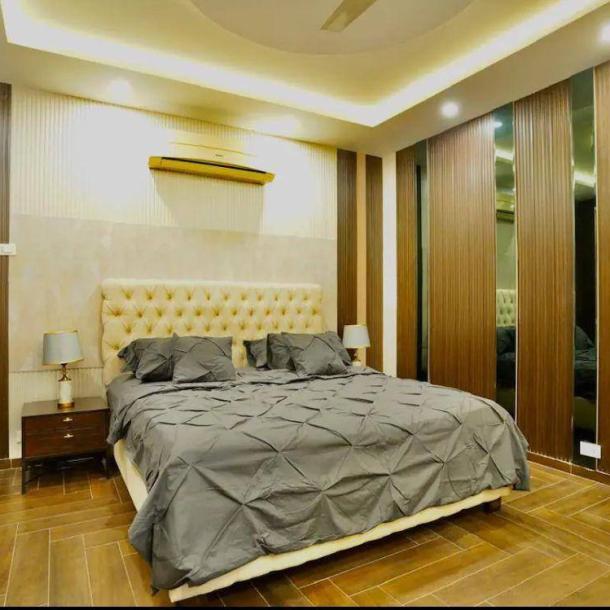 Fully Furnished 1 Kanal Elegant Bungalow Upper Portion Available For Rent In DHA Lahore Phase 7-4