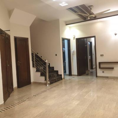 Facing Park And Mosque 1 Kanal Slightly Used House Available For Sale In DHA Lahore Phase 5